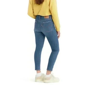 Levi's Wedgie Fit Skinny Jeans Devil Medium Wash Blue Button Fly Women's size 27